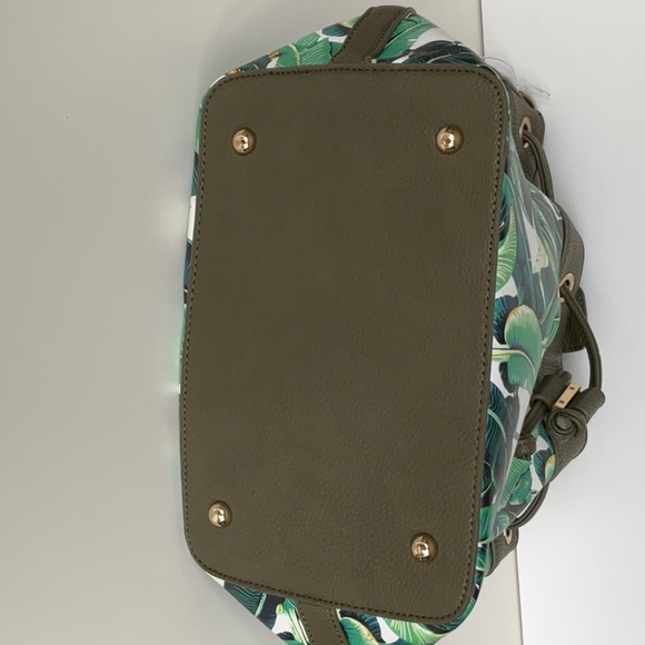 Handbag - Picture 7 of 8